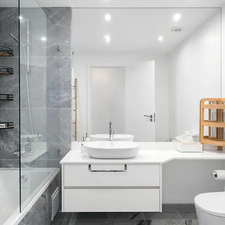 Modern 1 With Pool By Homing Appartement Lagos